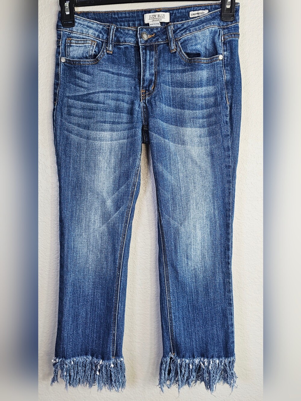 Judy Blue Cropped Fit Jeans Size 7/28 Frayed Hem Stretch Denim